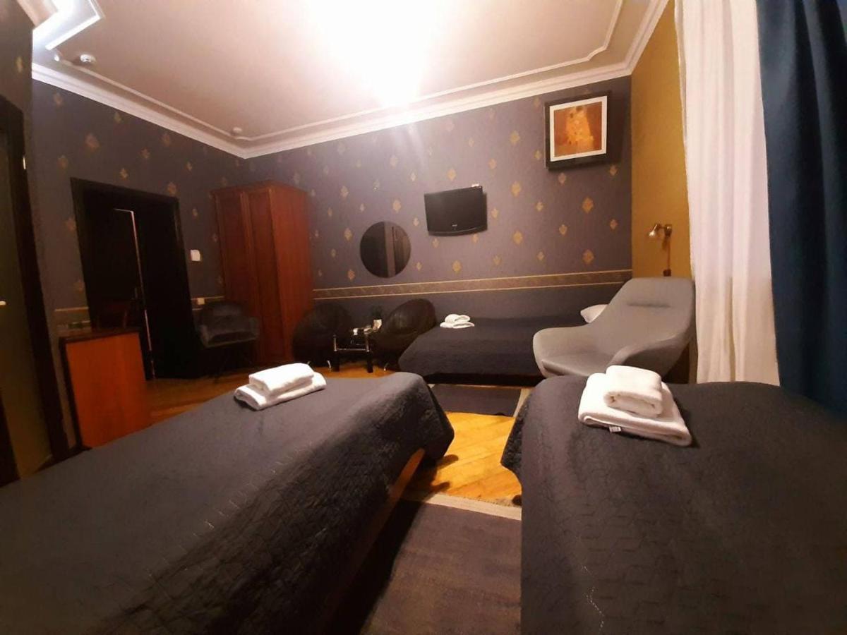 Гостиница Богданов Яр Киев Экстерьер фото